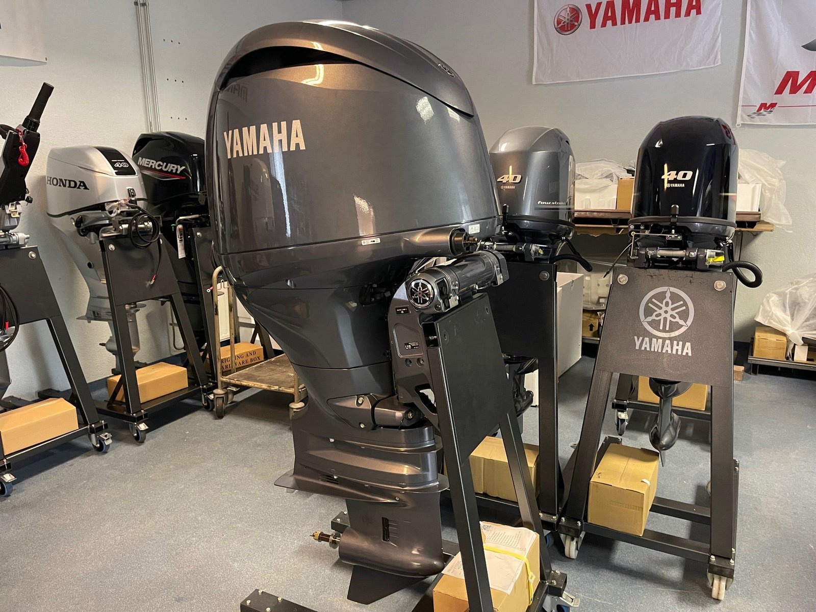 yamaha 150 pk langstaart f150 lcc (inclusief geïntegreerde hydraulische stuurcilinder, drive by wire, cl5 display en propeller) Yamaha 150 PK langstaart F150 LCC (inclusief geïntegreerde hydraulische stuurcilinder, drive-by-wire, CL5 display en propeller)