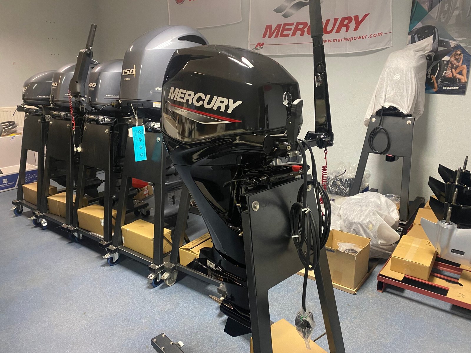 mercury 40 hp long shaft f40 efi elhpt (including tiller handle steering and propeller) Mercury 40 HP long shaft F40 EFI ELHPT (including tiller handle steering and propeller)